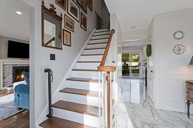 25 Jay St, Roxbury Twp., NJ 07876