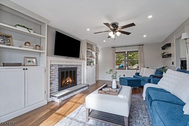 25 Jay St, Roxbury Twp., NJ 07876