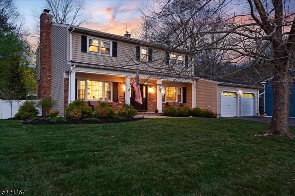 25 Jay St, Roxbury Twp., NJ 07876