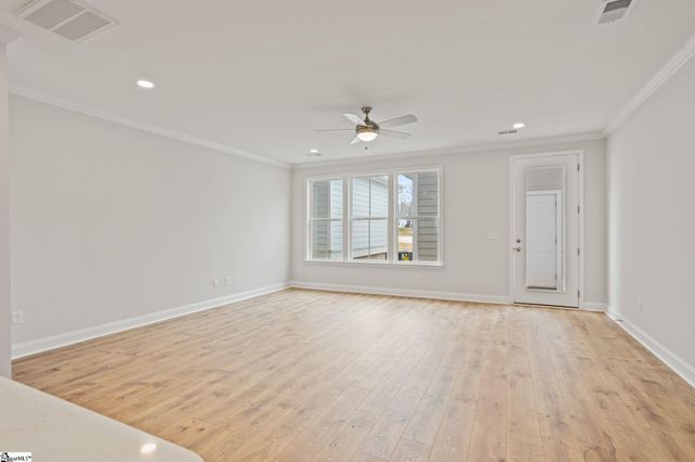 224 Lake Greenwood Boulevard, Greenwood, SC 29649