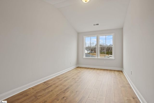 224 Lake Greenwood Boulevard, Greenwood, SC 29649