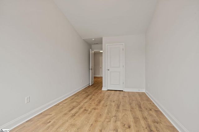 224 Lake Greenwood Boulevard, Greenwood, SC 29649