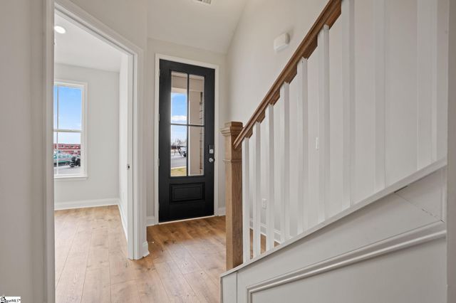 224 Lake Greenwood Boulevard, Greenwood, SC 29649