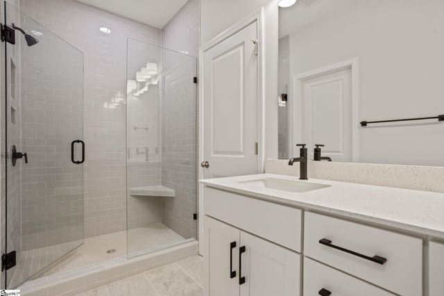 224 Lake Greenwood Boulevard, Greenwood, SC 29649