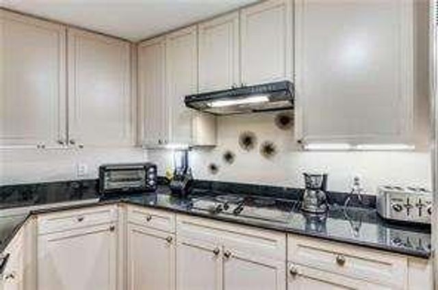 700 Park Regency Place APT 603, Atlanta, GA 30326
