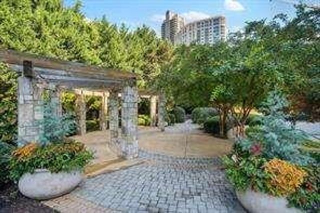 700 Park Regency Place APT 603, Atlanta, GA 30326
