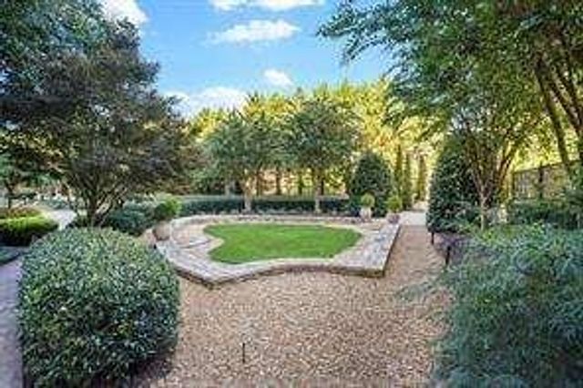 700 Park Regency Place APT 603, Atlanta, GA 30326