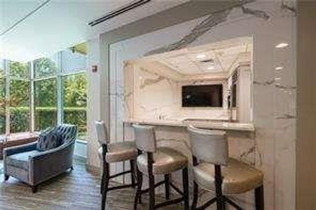 700 Park Regency Place APT 603, Atlanta, GA 30326
