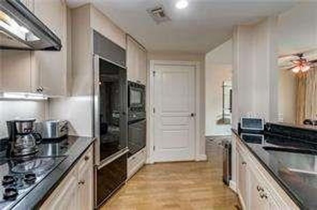 700 Park Regency Place APT 603, Atlanta, GA 30326