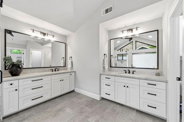 51 Sky Terrace Place, The Woodlands, TX 77381