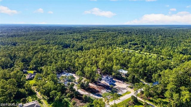 876 DESOTO AVE S, Naples, FL 34117
