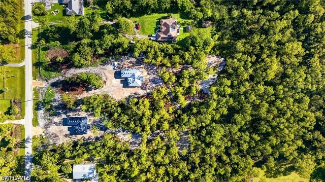 876 DESOTO AVE S, Naples, FL 34117