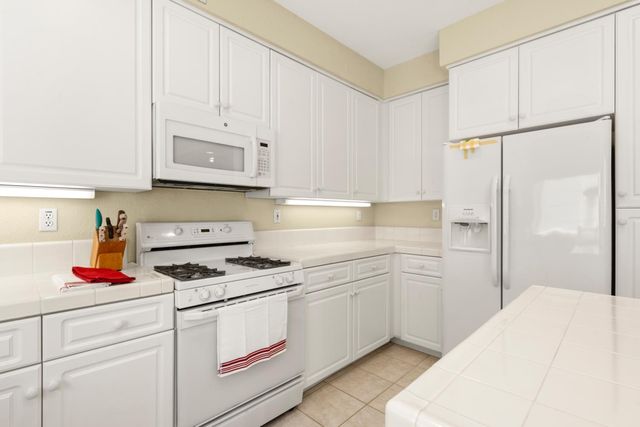 339 Coventry Cir, Folsom, CA 95630