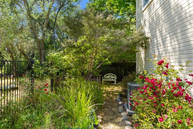 339 Coventry Cir, Folsom, CA 95630