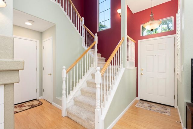 339 Coventry Cir, Folsom, CA 95630