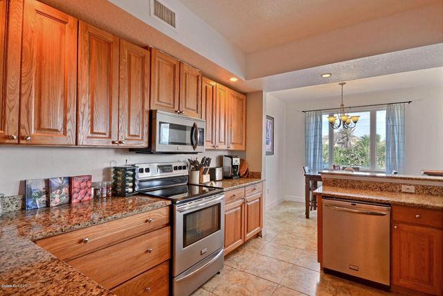 130 Warsteiner Way 204, Melbourne Beach, FL 32951