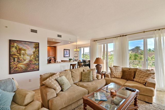 130 Warsteiner Way 204, Melbourne Beach, FL 32951