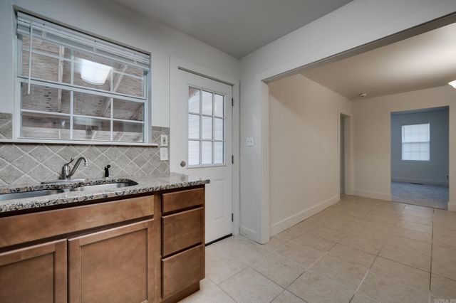 922 W Kiehl Avenue, Sherwood, AR 72120