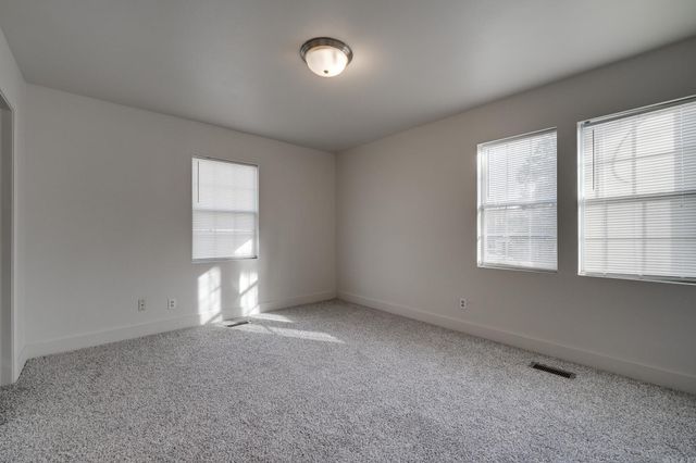 922 W Kiehl Avenue, Sherwood, AR 72120