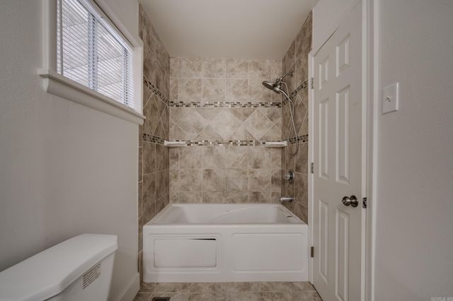 922 W Kiehl Avenue, Sherwood, AR 72120