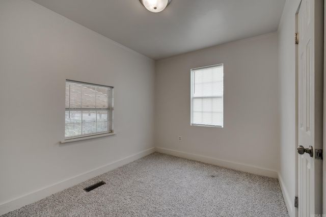 922 W Kiehl Avenue, Sherwood, AR 72120