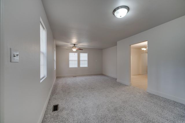 922 W Kiehl Avenue, Sherwood, AR 72120