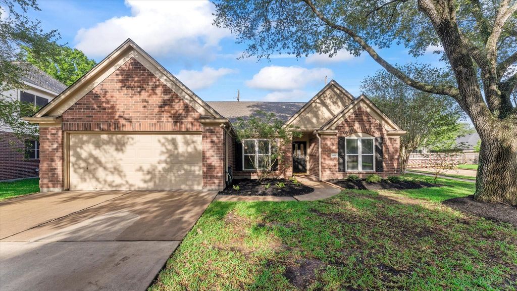 1419 Lamplight Trail Drive, Katy, TX 77450