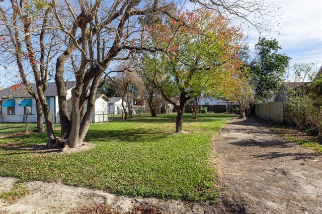 6222 Kirkwood Street, Houston, TX 77022