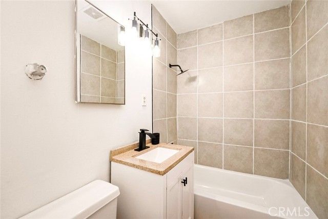 522 Price, Bakersfield, CA 93307