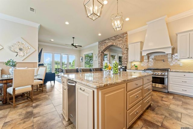2340 St Andrews Ave, Zachary, LA 70791