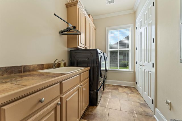 2340 St Andrews Ave, Zachary, LA 70791
