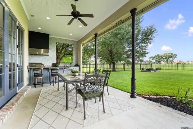 2340 St Andrews Ave, Zachary, LA 70791