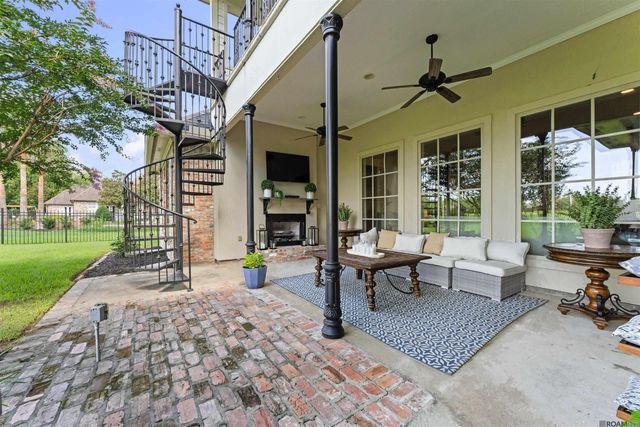 2340 St Andrews Ave, Zachary, LA 70791