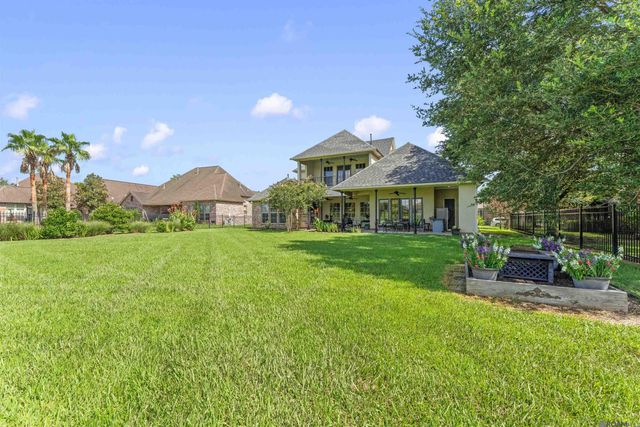 2340 St Andrews Ave, Zachary, LA 70791