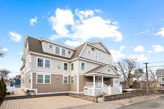 100 Burrill Street 6, Swampscott, MA 01907