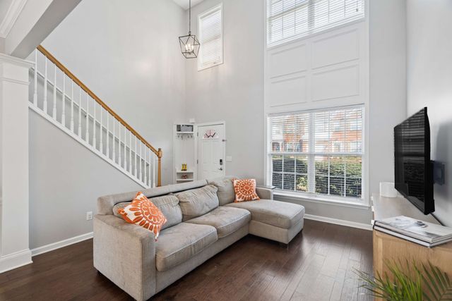 421 Old Towne Dr, Brentwood, TN 37027