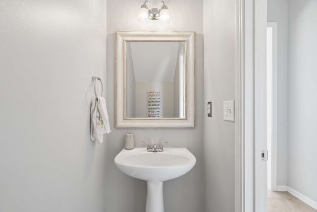 421 Old Towne Dr, Brentwood, TN 37027