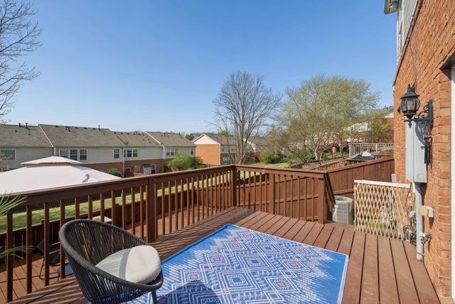 421 Old Towne Dr, Brentwood, TN 37027