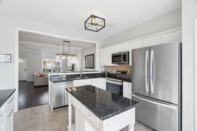 421 Old Towne Dr, Brentwood, TN 37027