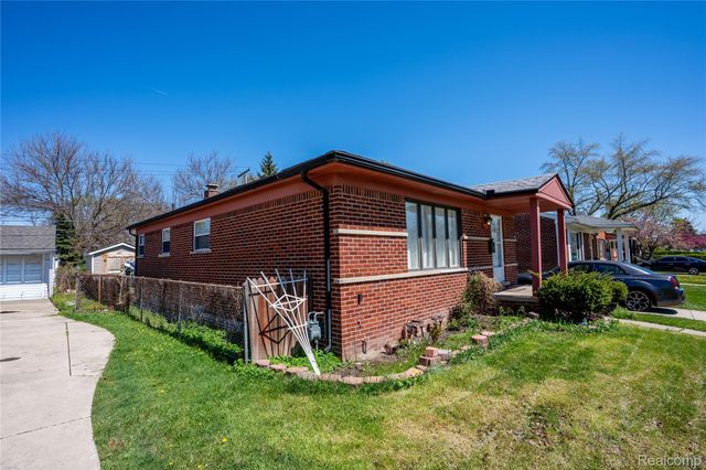 24628 Currier Street, Dearborn Heights, MI 48125