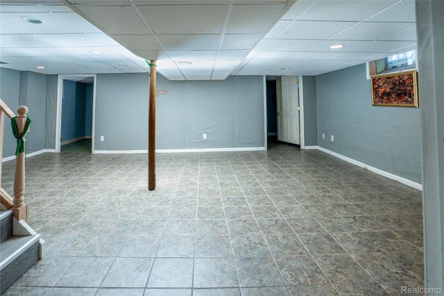 24628 Currier Street, Dearborn Heights, MI 48125