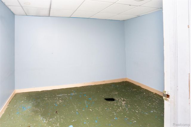 24628 Currier Street, Dearborn Heights, MI 48125