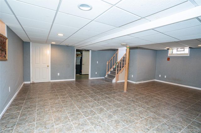 24628 Currier Street, Dearborn Heights, MI 48125