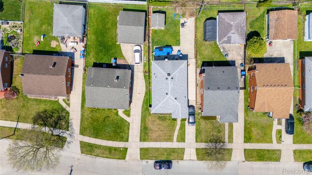 24628 Currier Street, Dearborn Heights, MI 48125