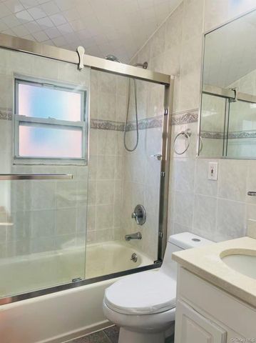 64-48 Cloverdale Boulevard 2nd Fl, Bayside, NY 11364