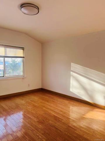 64-48 Cloverdale Boulevard 2nd Fl, Bayside, NY 11364