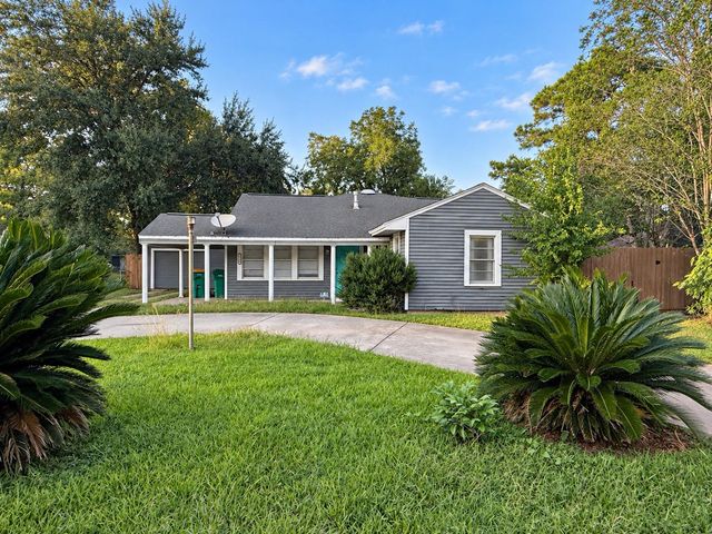2604 S Houston Drive, La Marque, TX 77568
