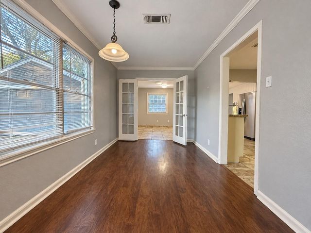 2604 S Houston Drive, La Marque, TX 77568