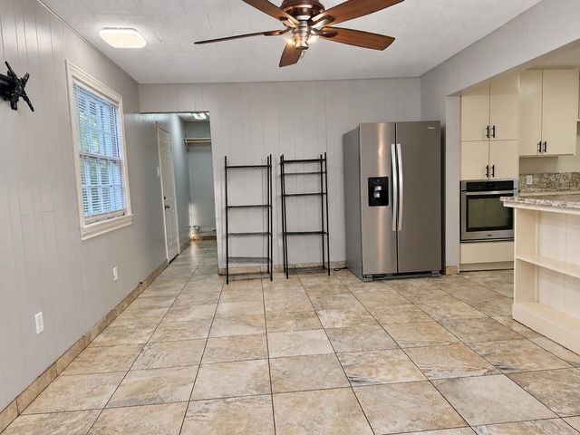 2604 S Houston Drive, La Marque, TX 77568