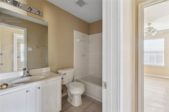 2846 Loganberry Park Lane, Houston, TX 77014